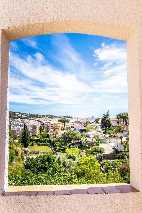 L'Hacienda Hotell Sainte-Maxime 0*,
