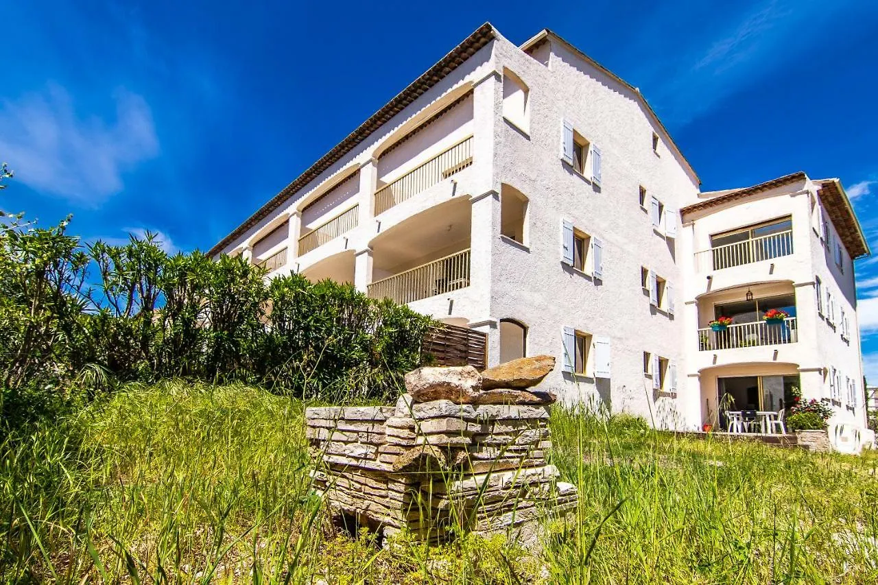 L'Hacienda Hotell Sainte-Maxime 0*,