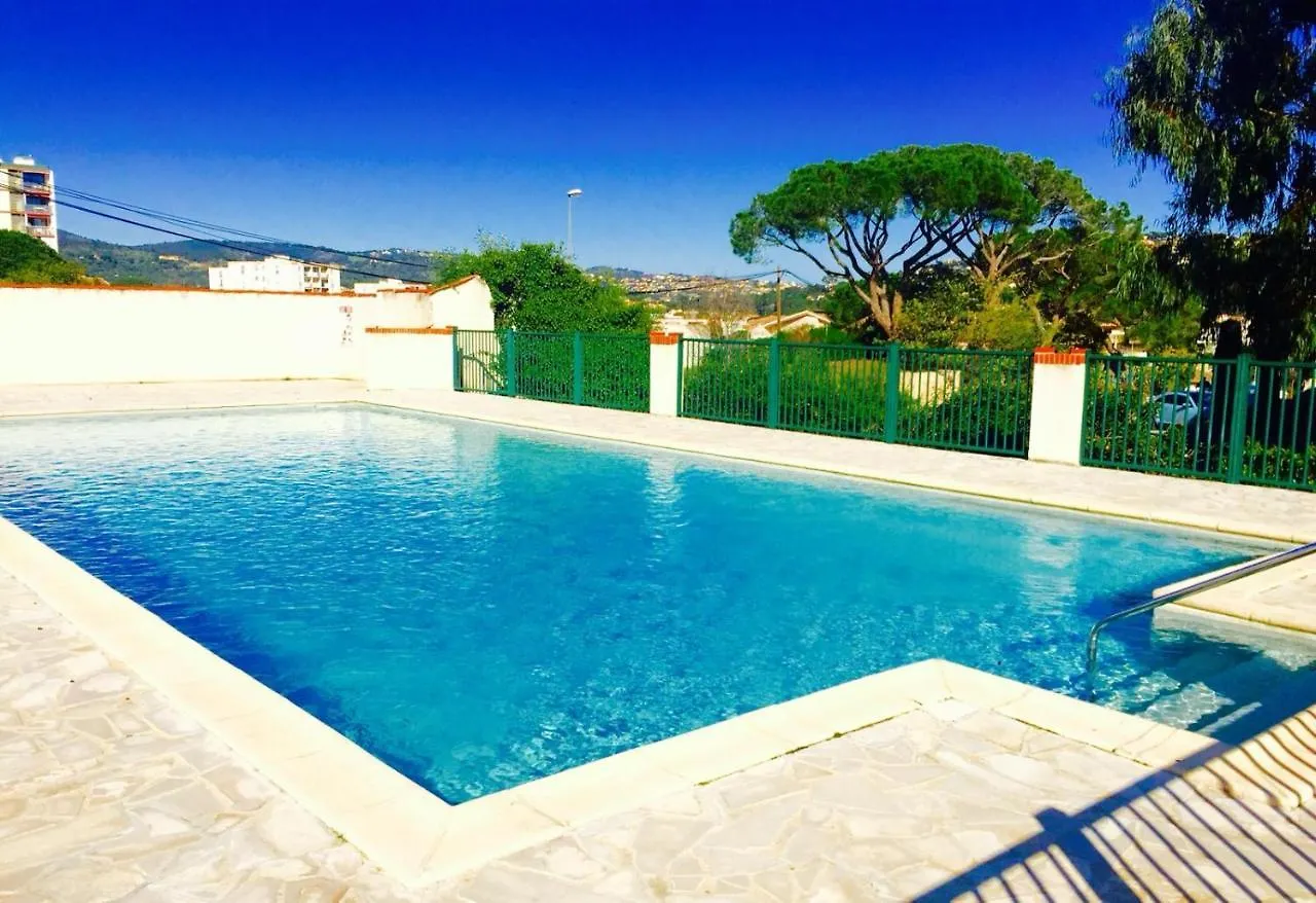 L'Hacienda Hotel Sainte-Maxime Apartment