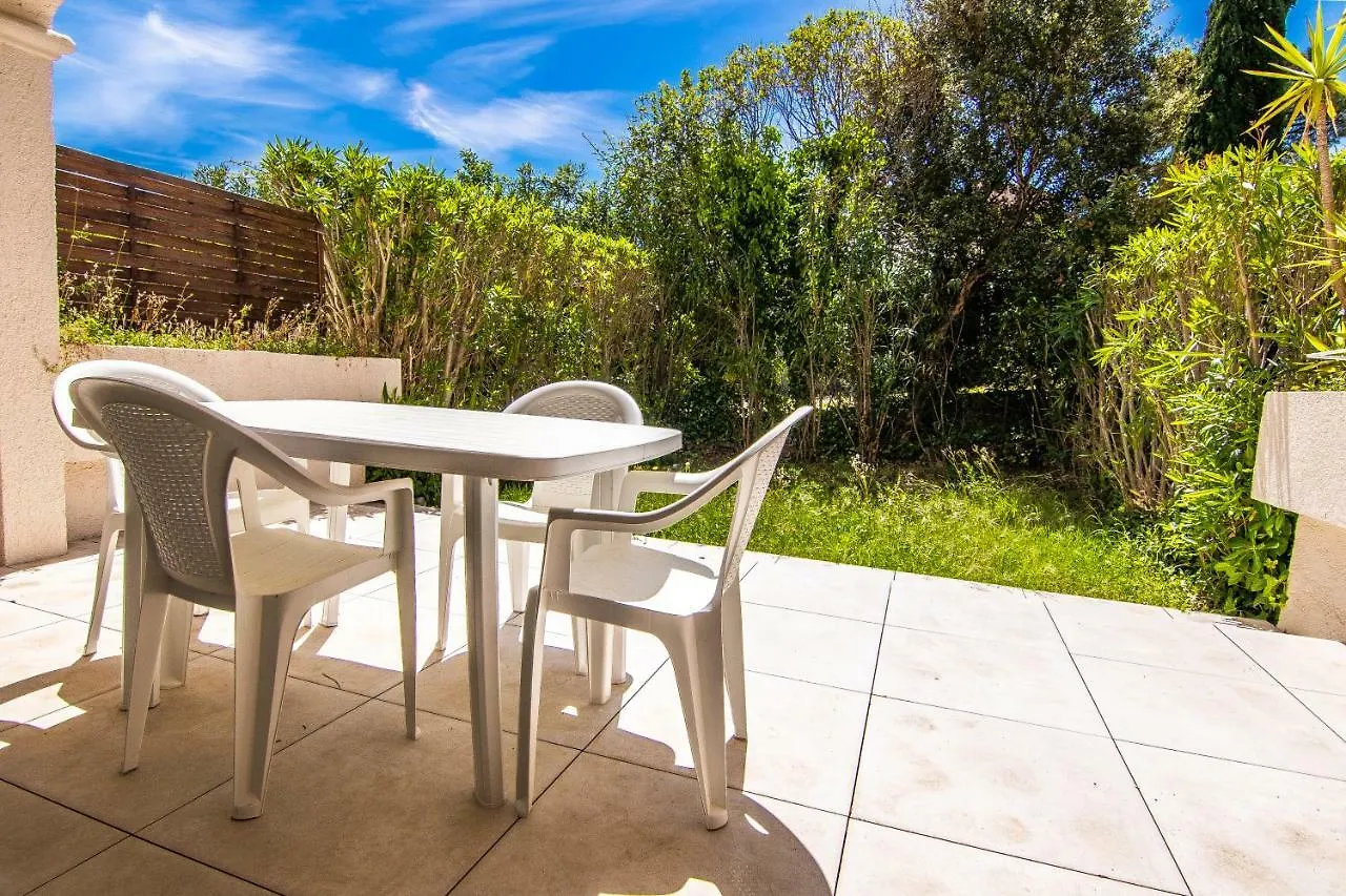 L'Hacienda Hotel Sainte-Maxime 0*,