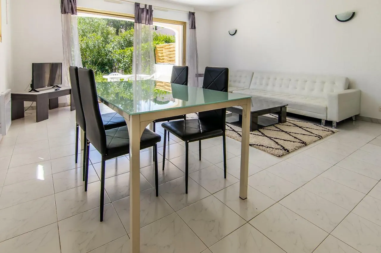 L'Hacienda Hotel Sainte-Maxime Apartment