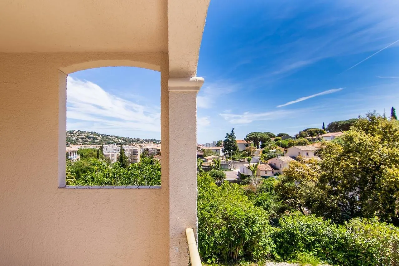 Appartement Hôtel L'Hacienda à Sainte-Maxime