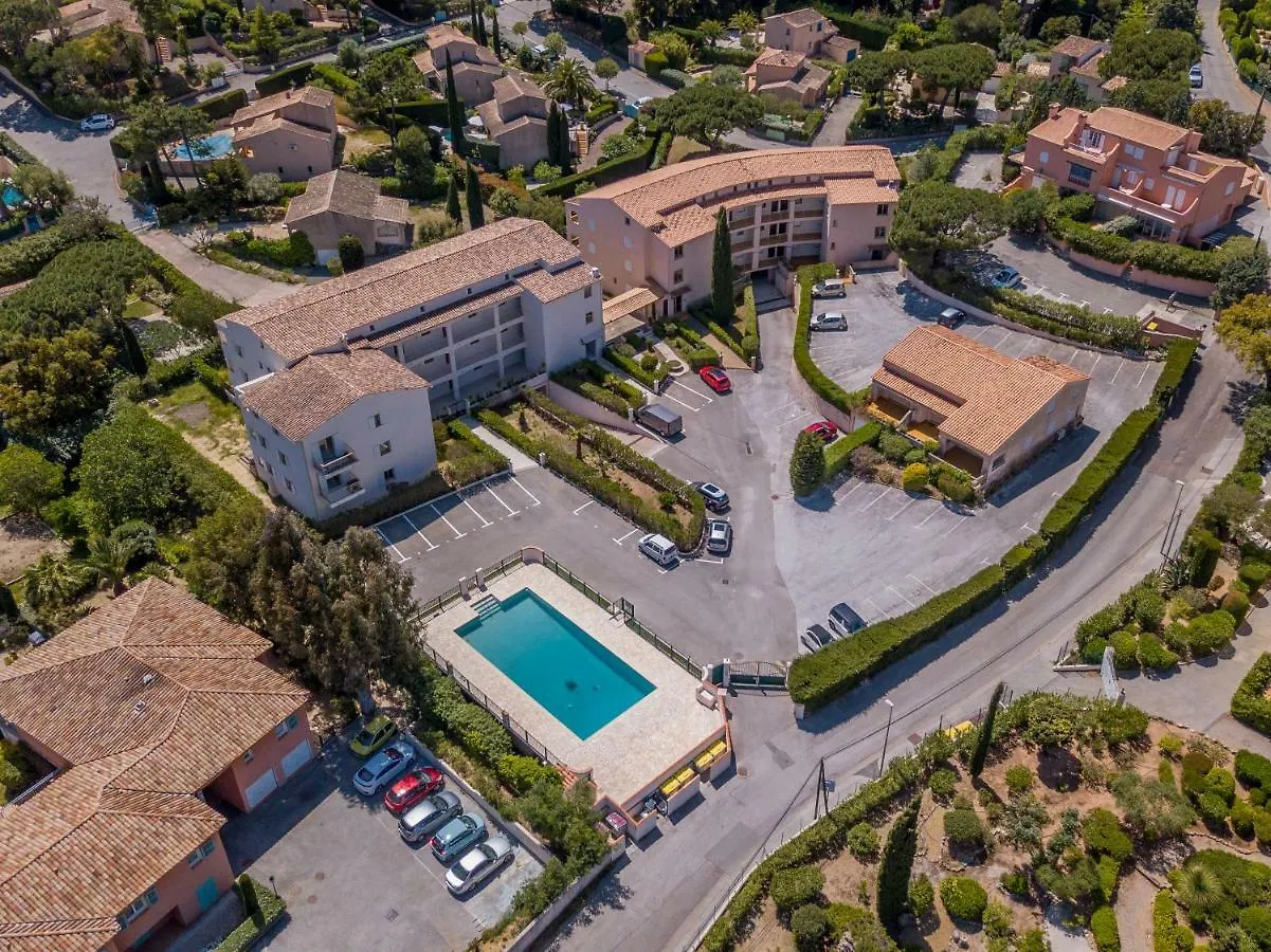 L'Hacienda Hotel Sainte-Maxime 0*,
